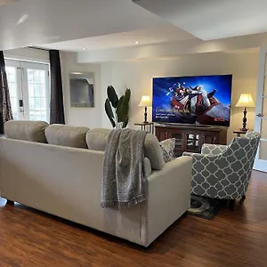 https://cozy-lovely-ravine-facing-suite.niagara-fallshotels.com